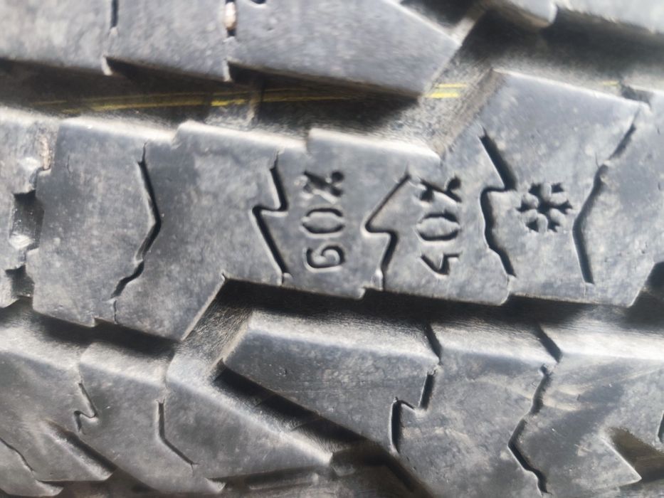 Nokian Rotiva AT 265 / 75 r 16 4szt