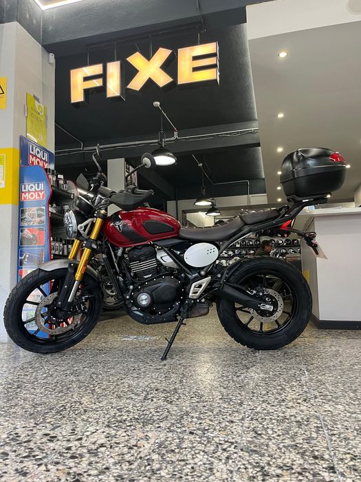 Triumph Bonneville Scrambler 400 de 2023 Apenas 5700 Kms