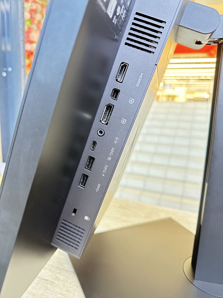 Професійний монітор /Зовнішній Дисплей Hp Z27 4k UHD Екран