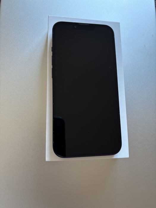 Iphone 13. 128 gb