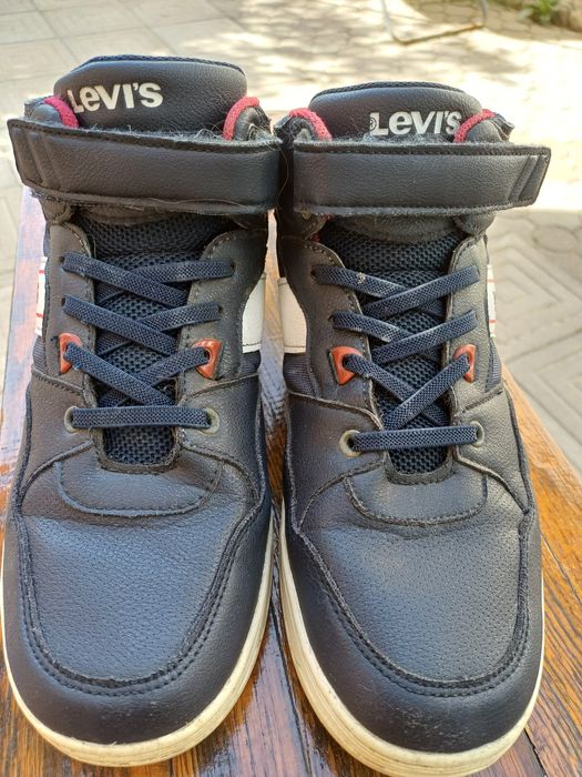 Хайтопи  хлопцю Levis
