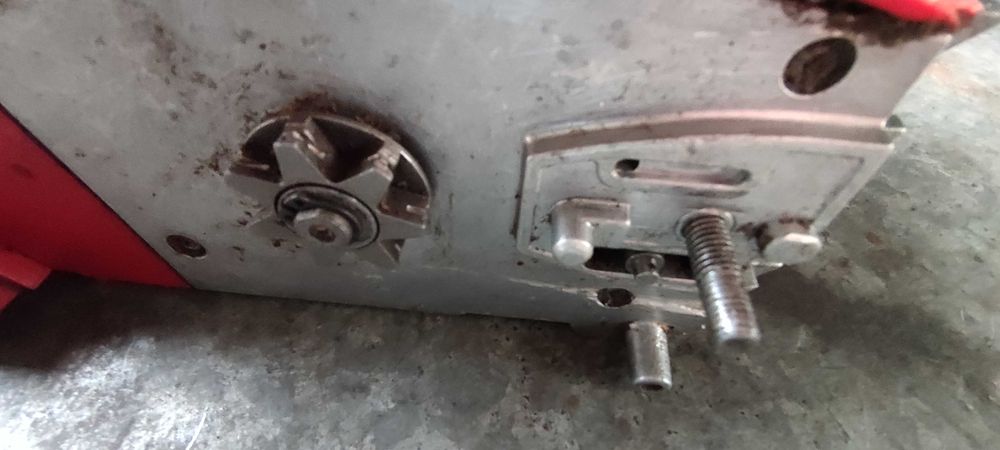 Piła łańcuchowa elektryczna