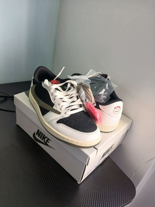 Travis Scott x Air Jordan 1 OG SP Low Black Olive mulher