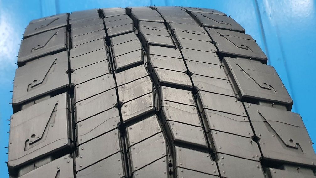 1 x 315/70 R22.5 Michelin XMULTI Energy D 2 Remix ! Rok 2024