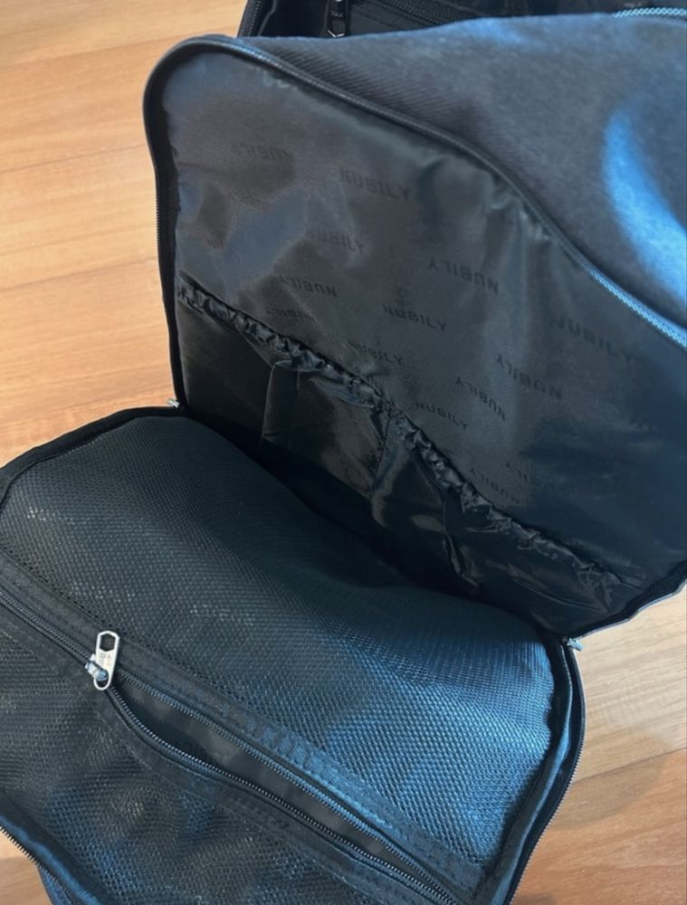Mochila com compartimentos