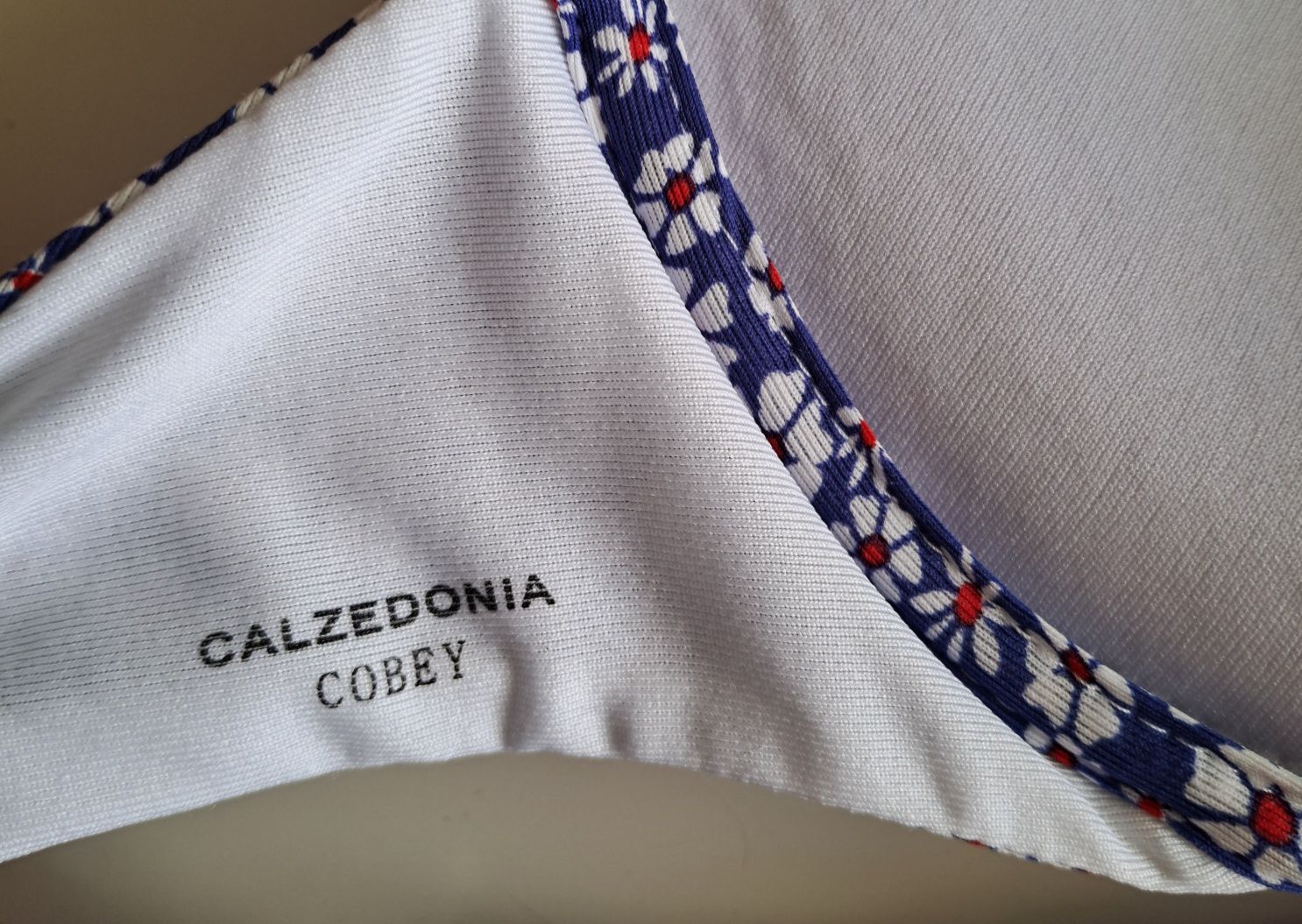 Calzedonia stanik kąpielowy rozmiar EU 80B/75C/70D góra od bikini