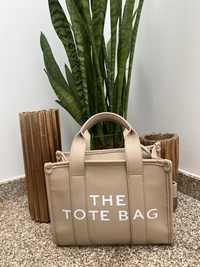 Mala tote com mancha