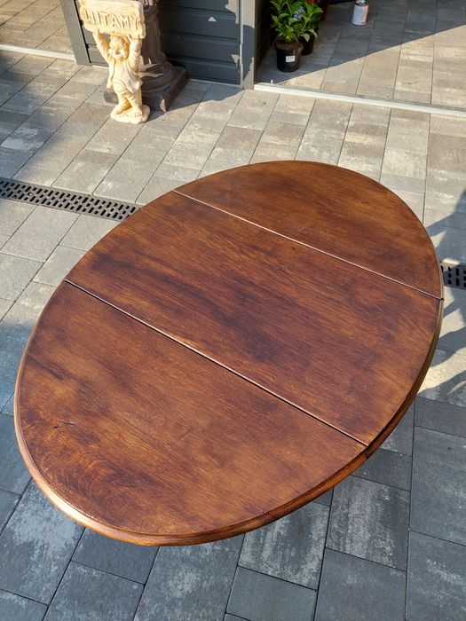 Drewniany stolik kawowy