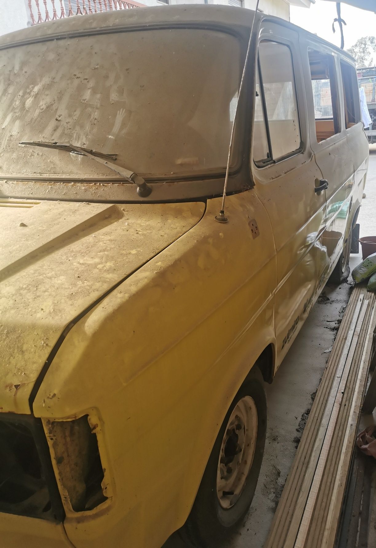 Ford Transit Mk2 de 9 lugares
