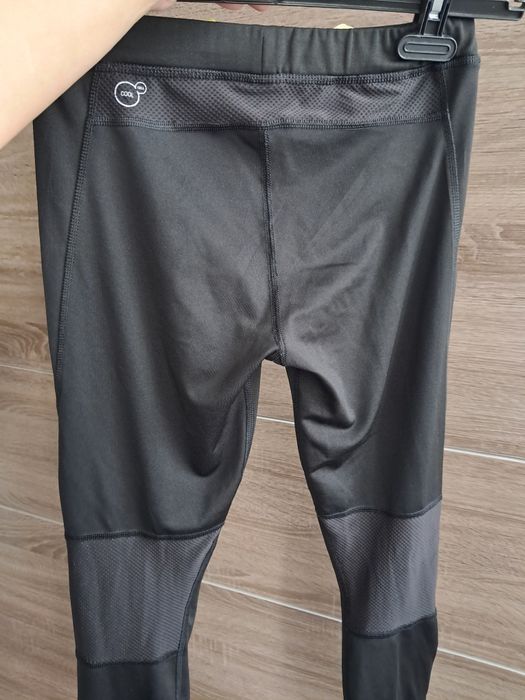 Czarne sportowe legginsy damskie Puma