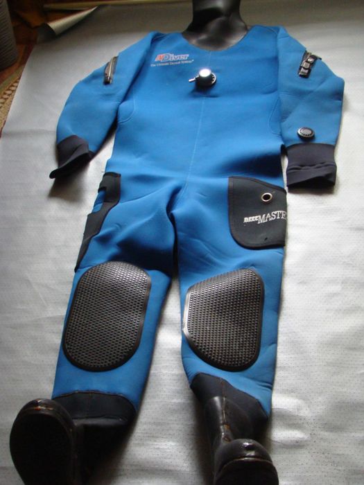 С У Х О Й  Гидрокостюм из копрессионного 5/5мм неопрена р. M - L