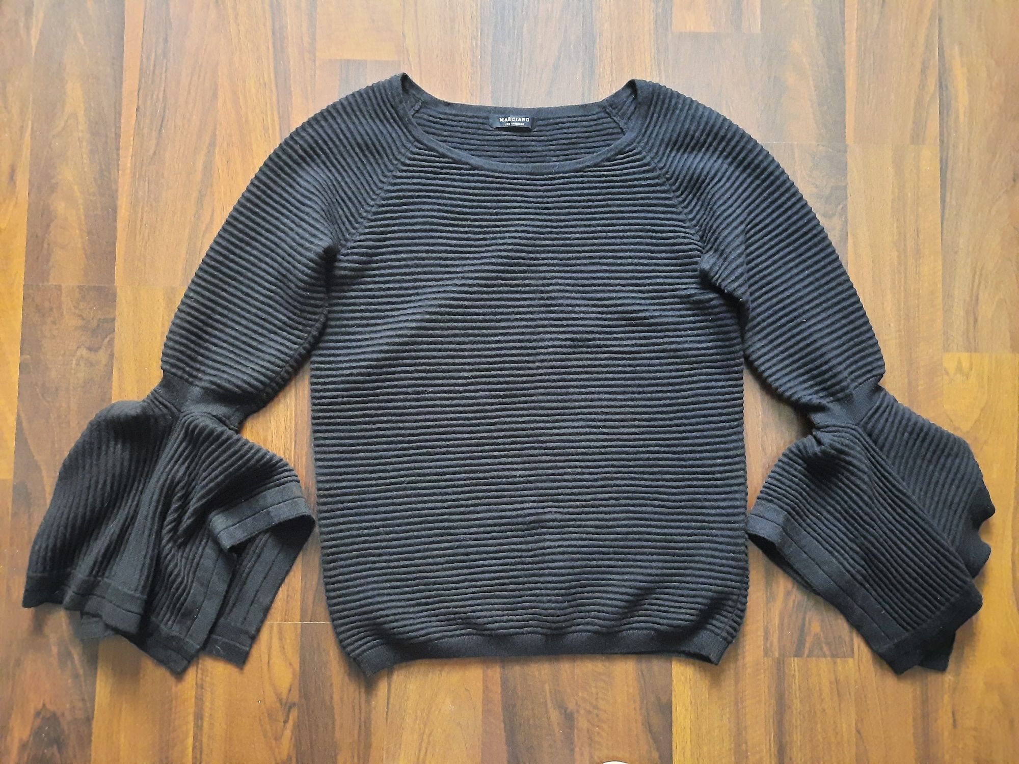 Czarny sweter Guess XL