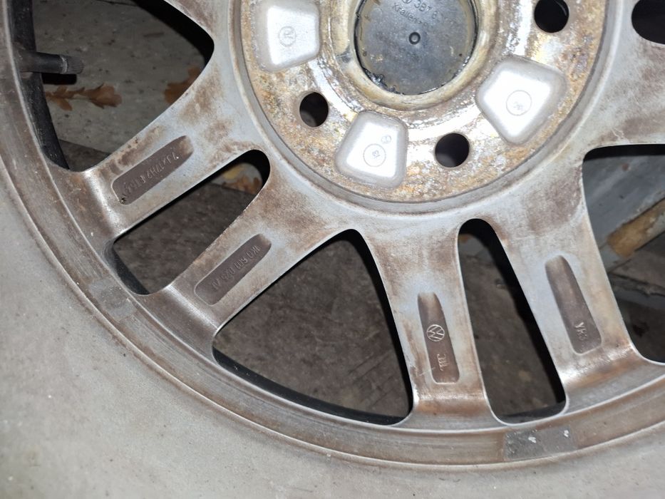 Диски р 17 стояли на турані  по Україні не їздили