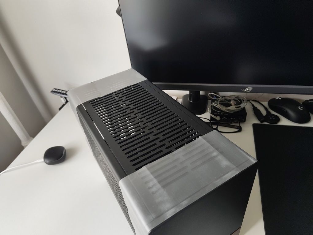 Корпус Fractal Design Terra Graphite (FD-C-TER1N-01)