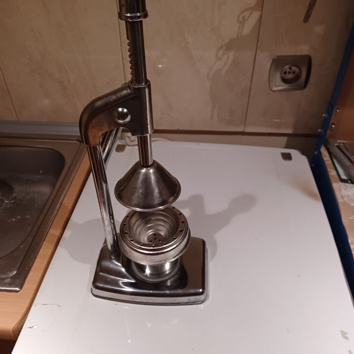 Ręczna wyciskarka do cytrusów, metalowa, profesjonalna!