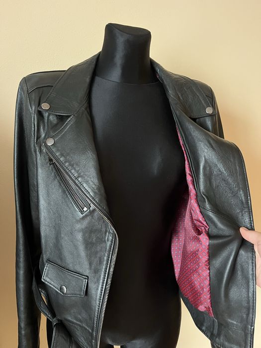 Жіноча куртка з натуральноі шкіри