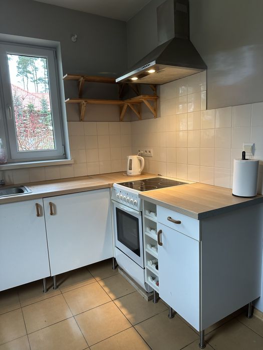 Kuchnia ze zmywarką, piekarnikiem i płytą