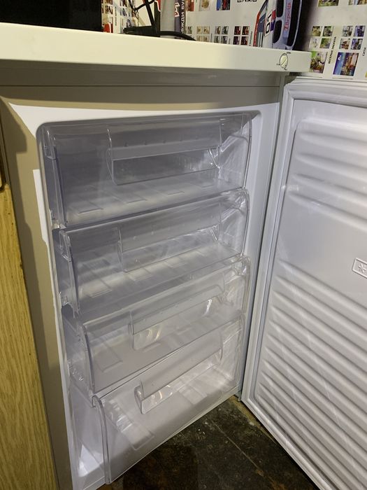 Морозильная камера Prime Technics FS 801 M