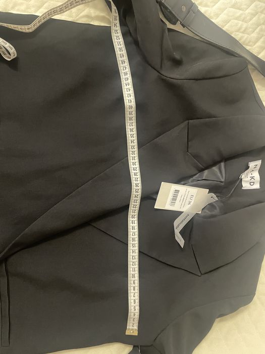 Продам одяг в фдеальному стані