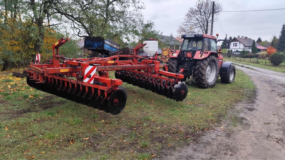 Brona Talerzowa „V” Brix (Amazone Rabe)