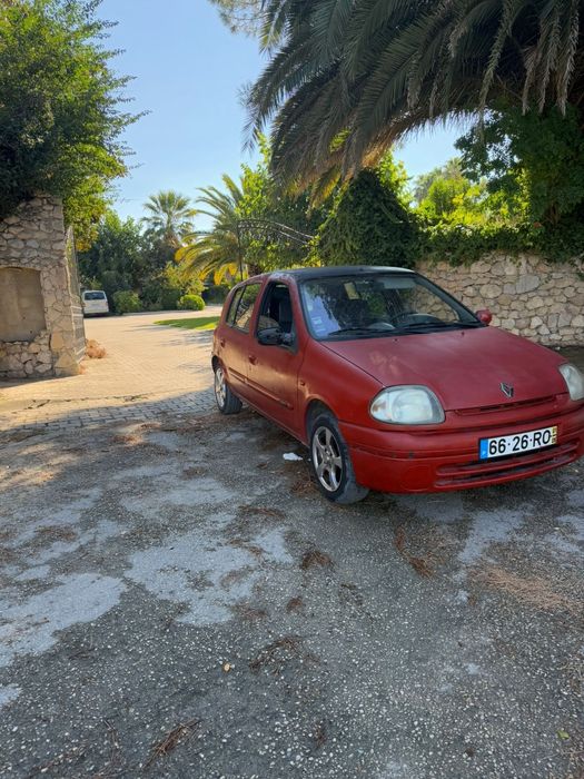 Renault Clio 1.2 RN – Económico e Fiável