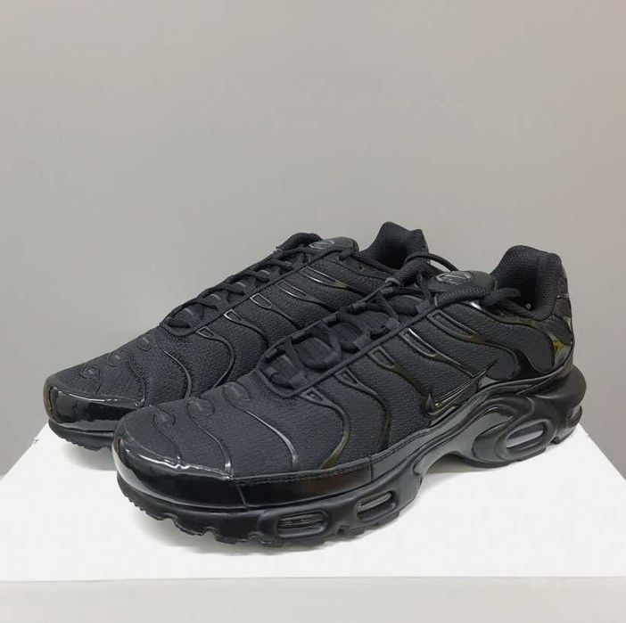 Nike_Air_Max_Plus_Triple_Black R.40