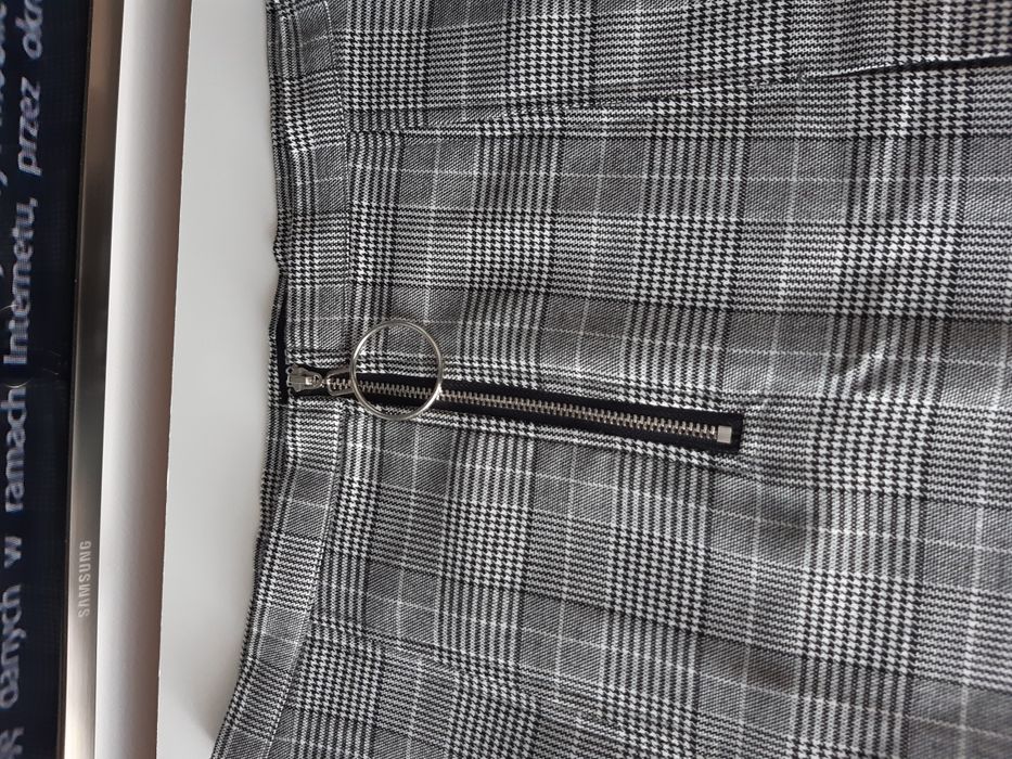 Nowa spódniczka w kratkę Cropp