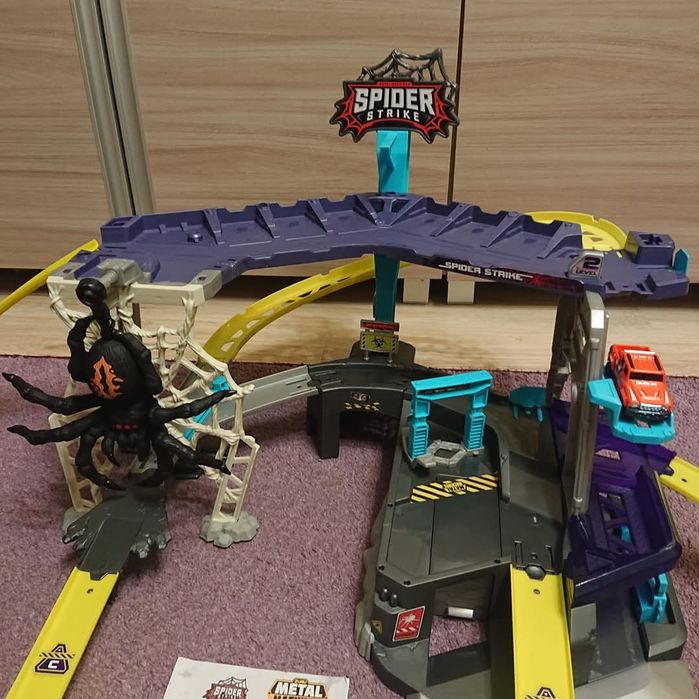 Tor Spider Strike na autka