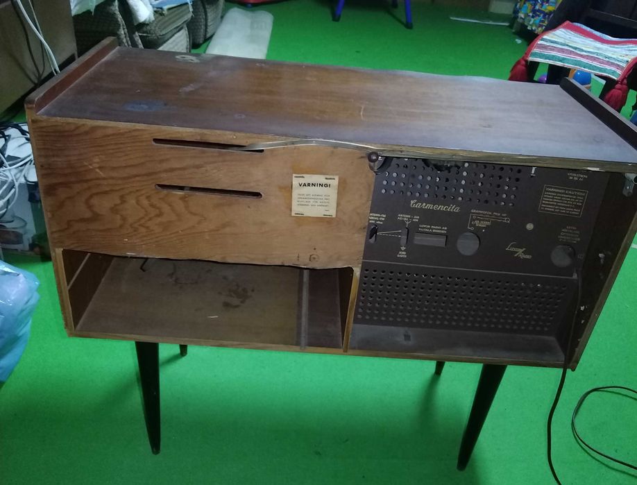 Rádio antigo vintage