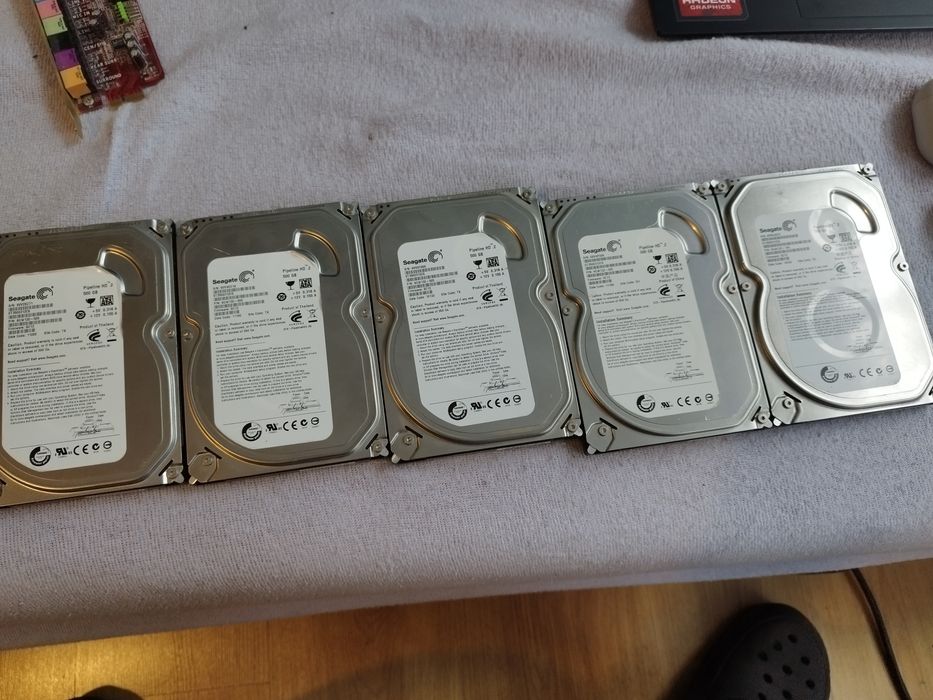 5 dysków 500gb pipeline hd 2 500gb, łącznie 2.5 tb