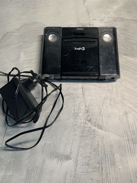 i-Station Ligic 3 Doc станція