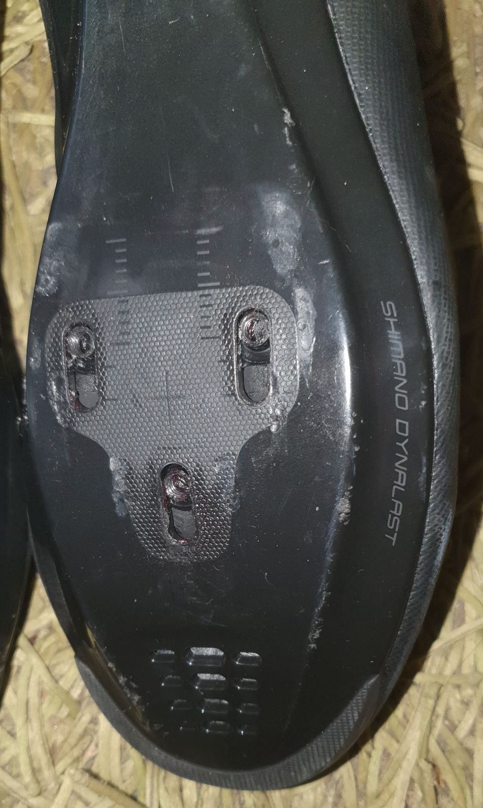 Велотуфлі шосейні Shimano SH-RC100ML SPD-SL
- верх из перфорированной