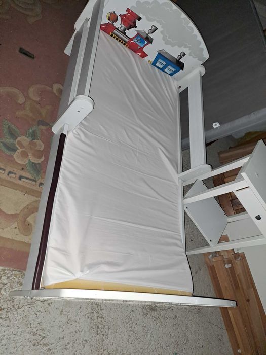 Łóżko dla dziecka z materacem 140x70 - możliwy transport
