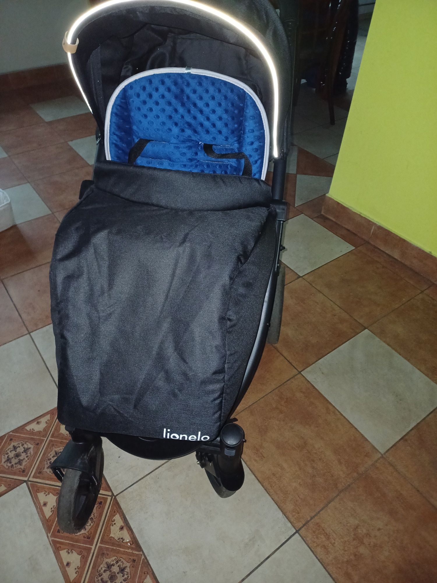 Wózek spacerowy Lionelo