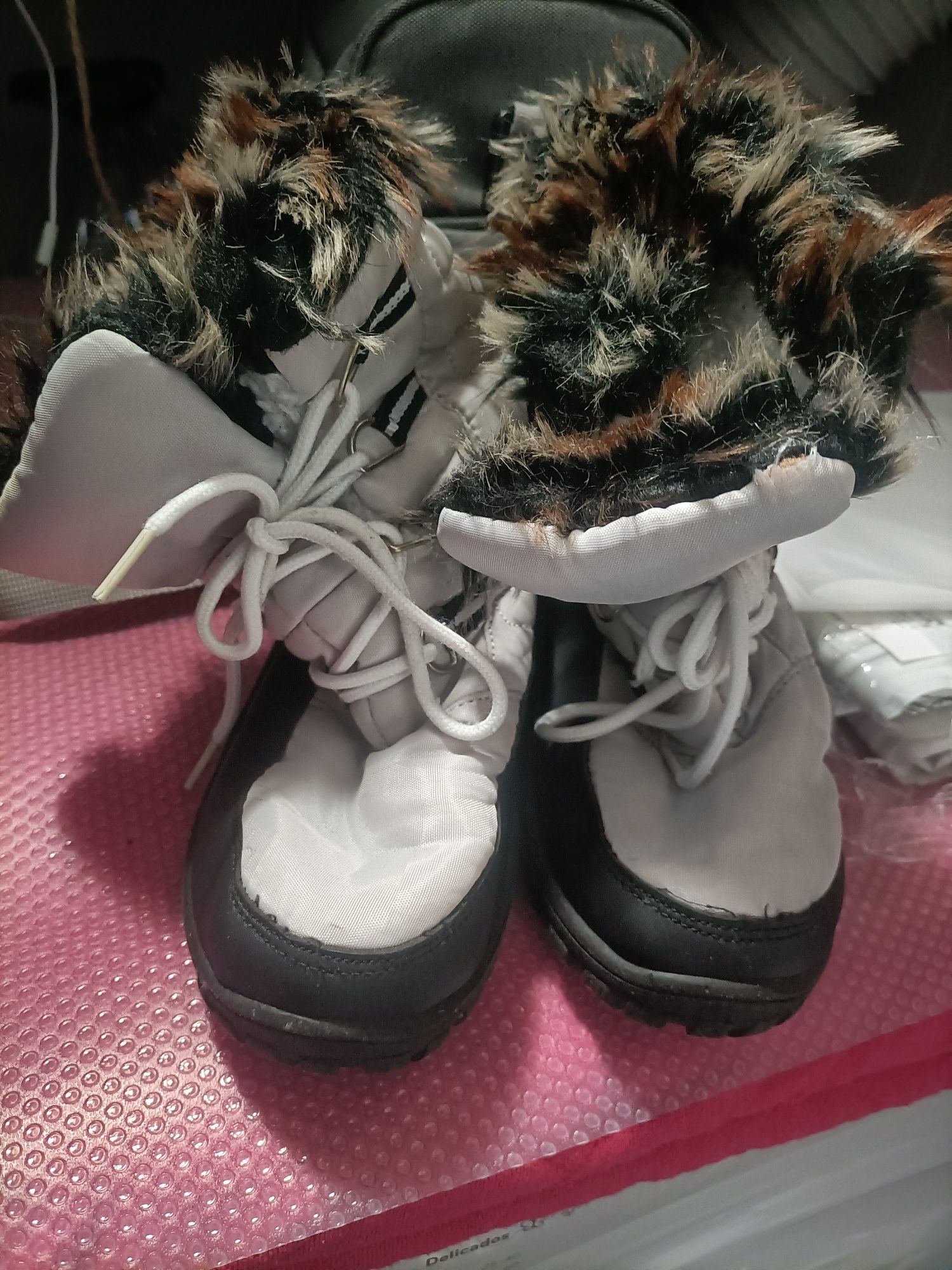 Botas para a neve de menina
