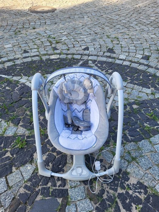 Przenośna huśtawka elektryczna dla niemowlaka Ingenuity