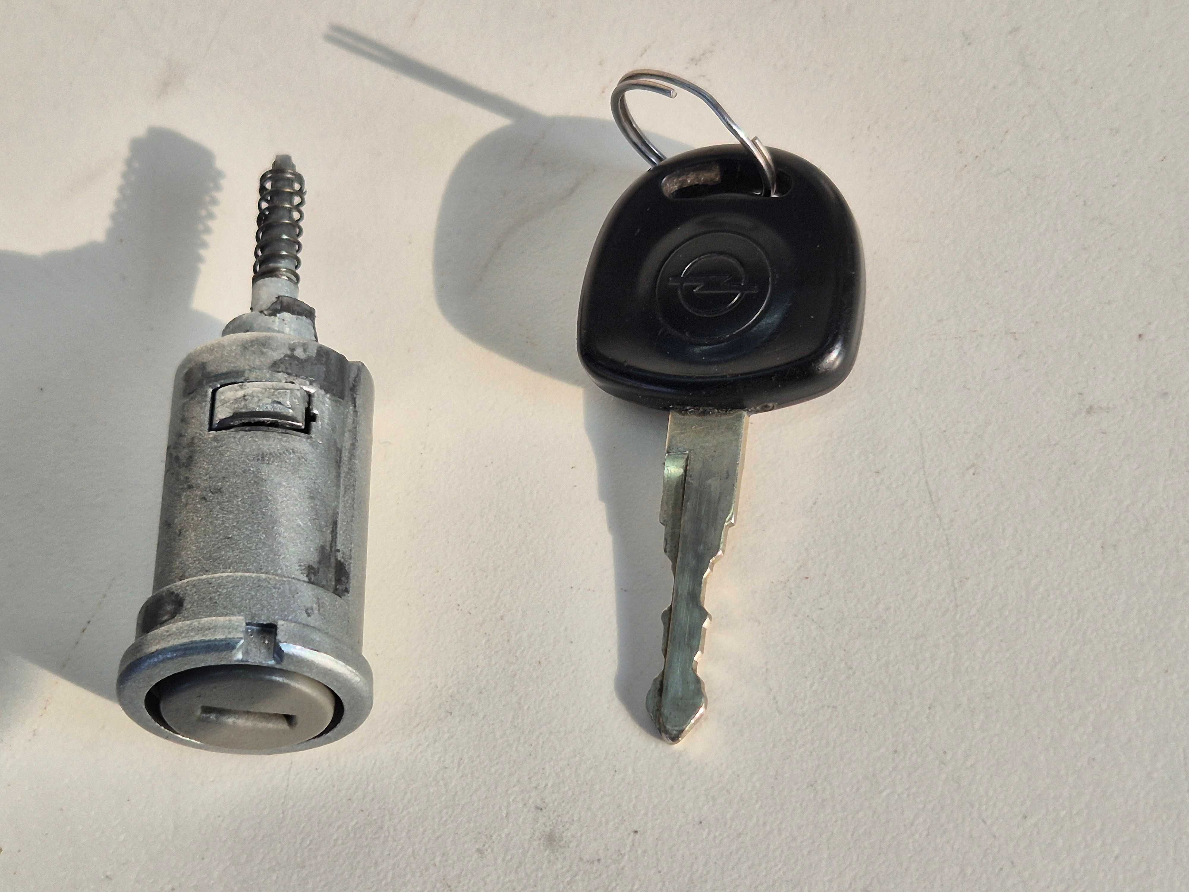 opel meriva a corsa c combo agila stacyjka wkład kluczyk