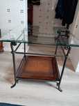 Mesa pequena vidro/ferro preto
