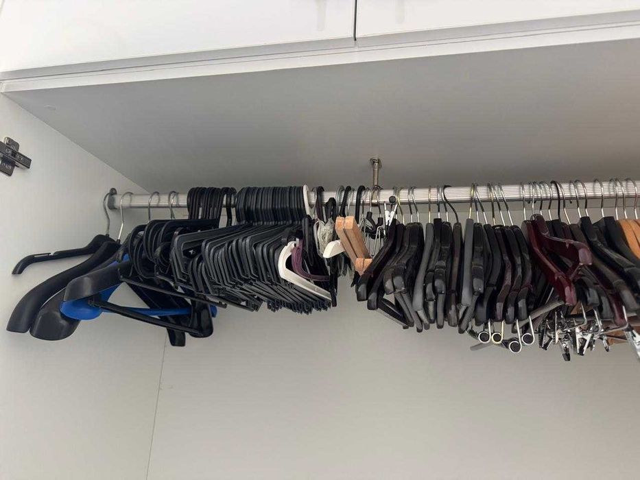 Closet Clutter-Buster: Conjunto de Cabides que Poupa Espaço