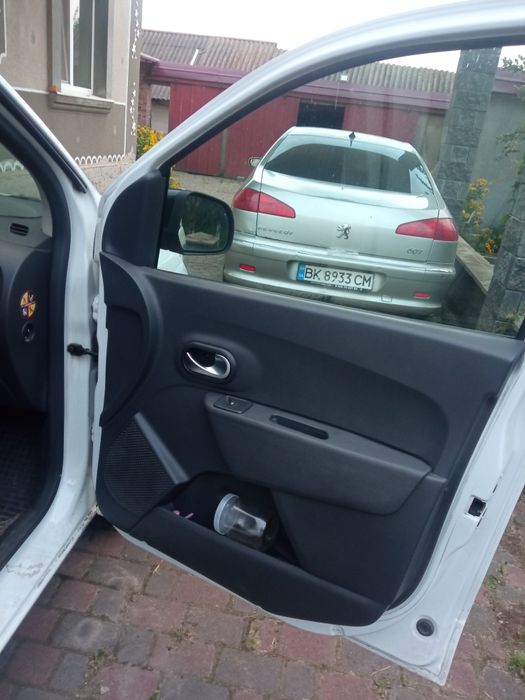 Рено докєр 2020 рік