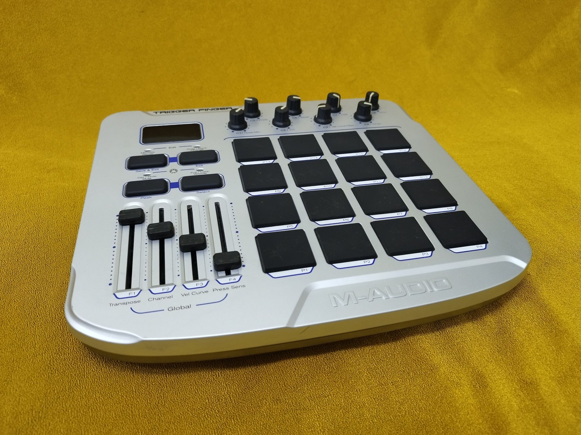 M-Audio Trigger Finger kontroler