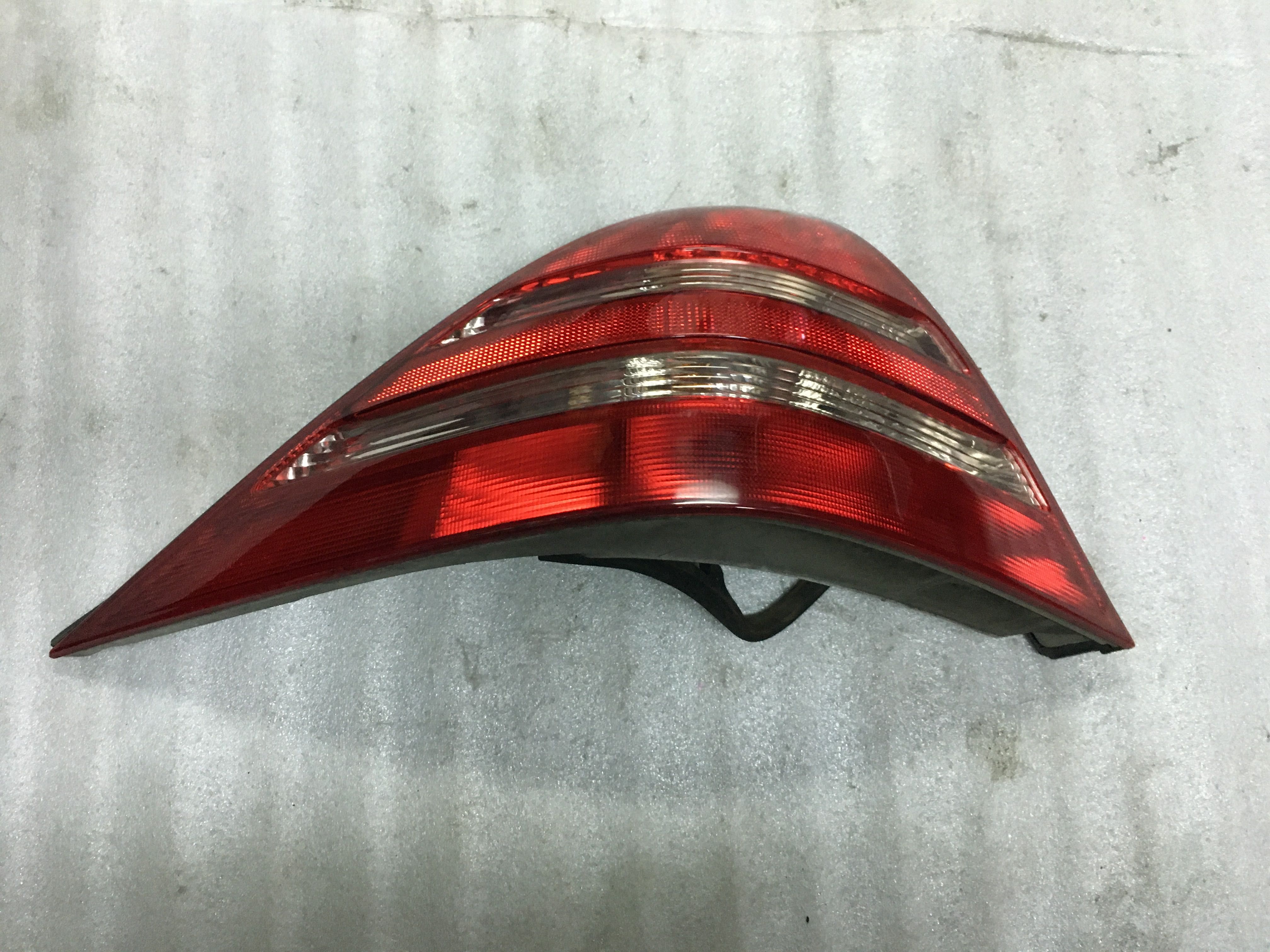 Lamp tył lewa mercedes w215 CL