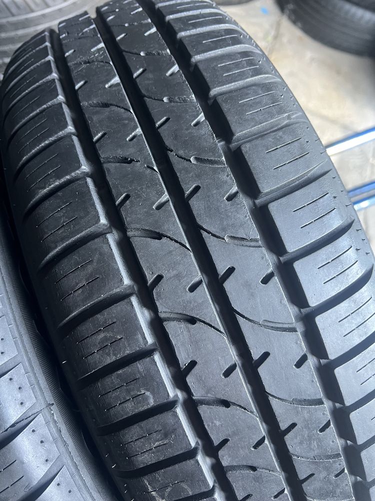 205/60/15 R15 Firestone F700 2шт