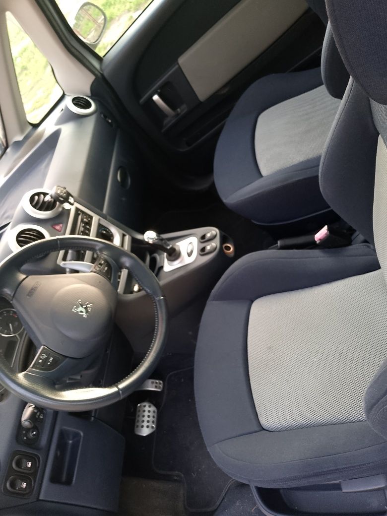 Peugeot 1007(automat)2005rok