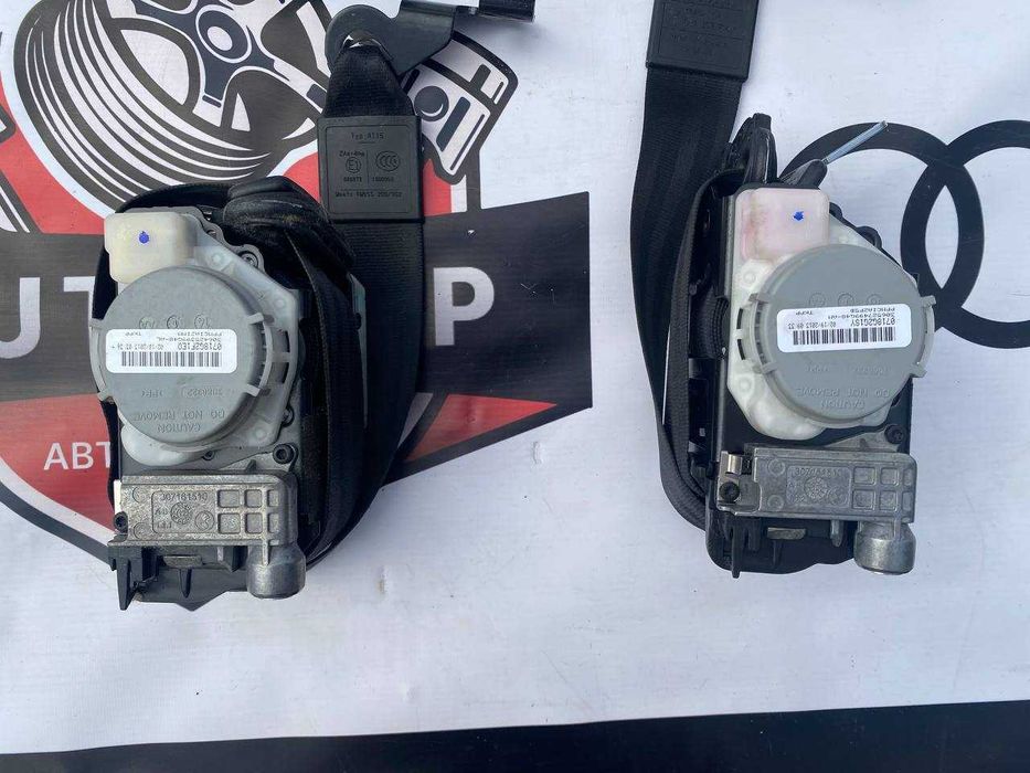 Ремні безпеки перед Ауді Q5 правий 8A0857732 лівий 8R1857705J