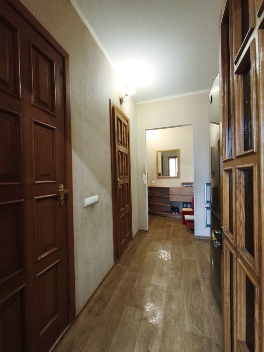 3-к з газовим автономним опаленням, меблями та технікою! Лівий берег