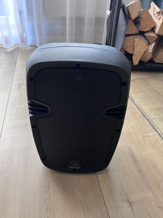 Kolumna aktywna Behringer pk108