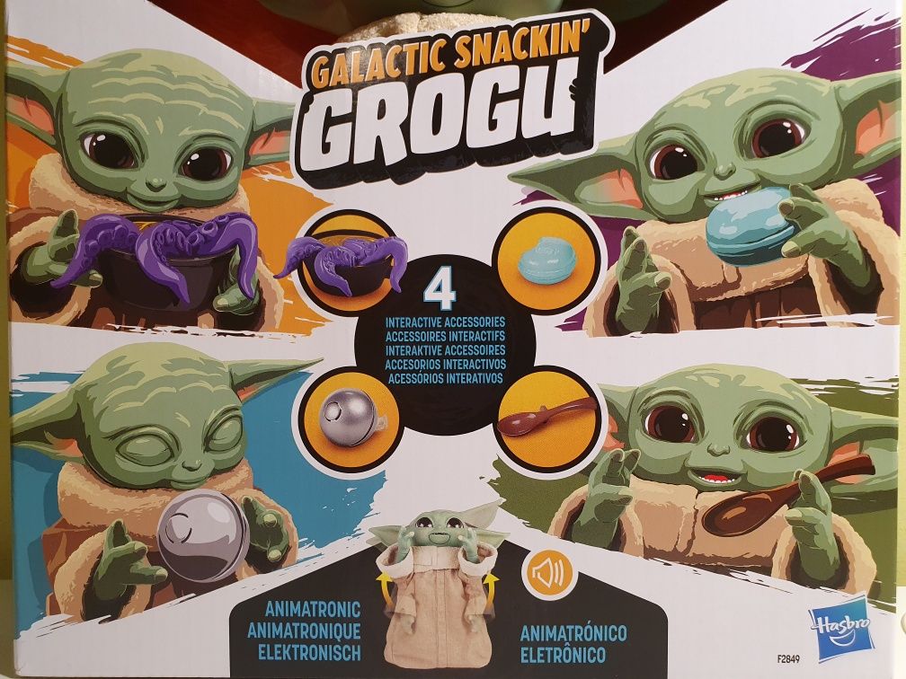 Star Wars Mandalorian Galactic Snackin' Grogu The Child Hasbro