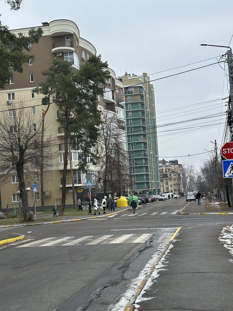 Кутовий таунхаус в центрі Ірпеня. Парк Правика.