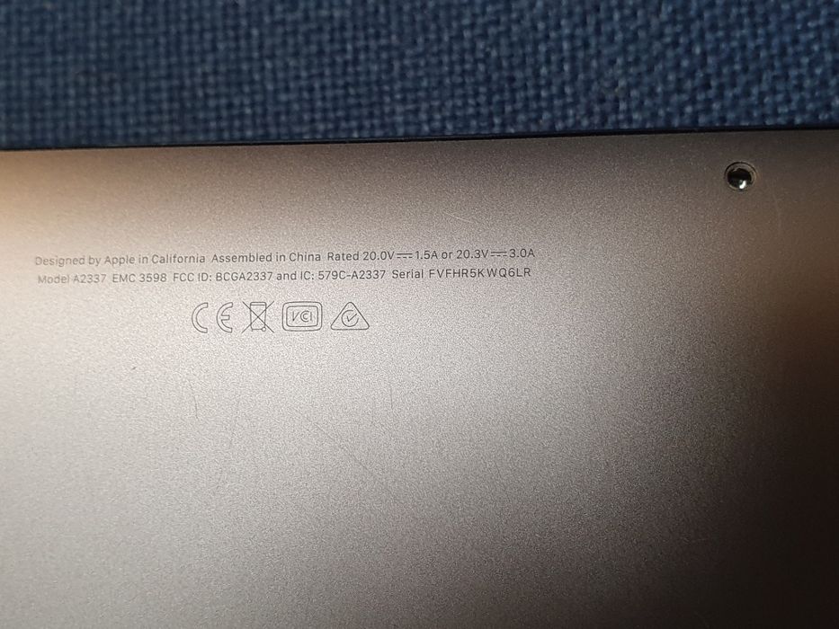 Apple macbook air a2337 space gray 16/256